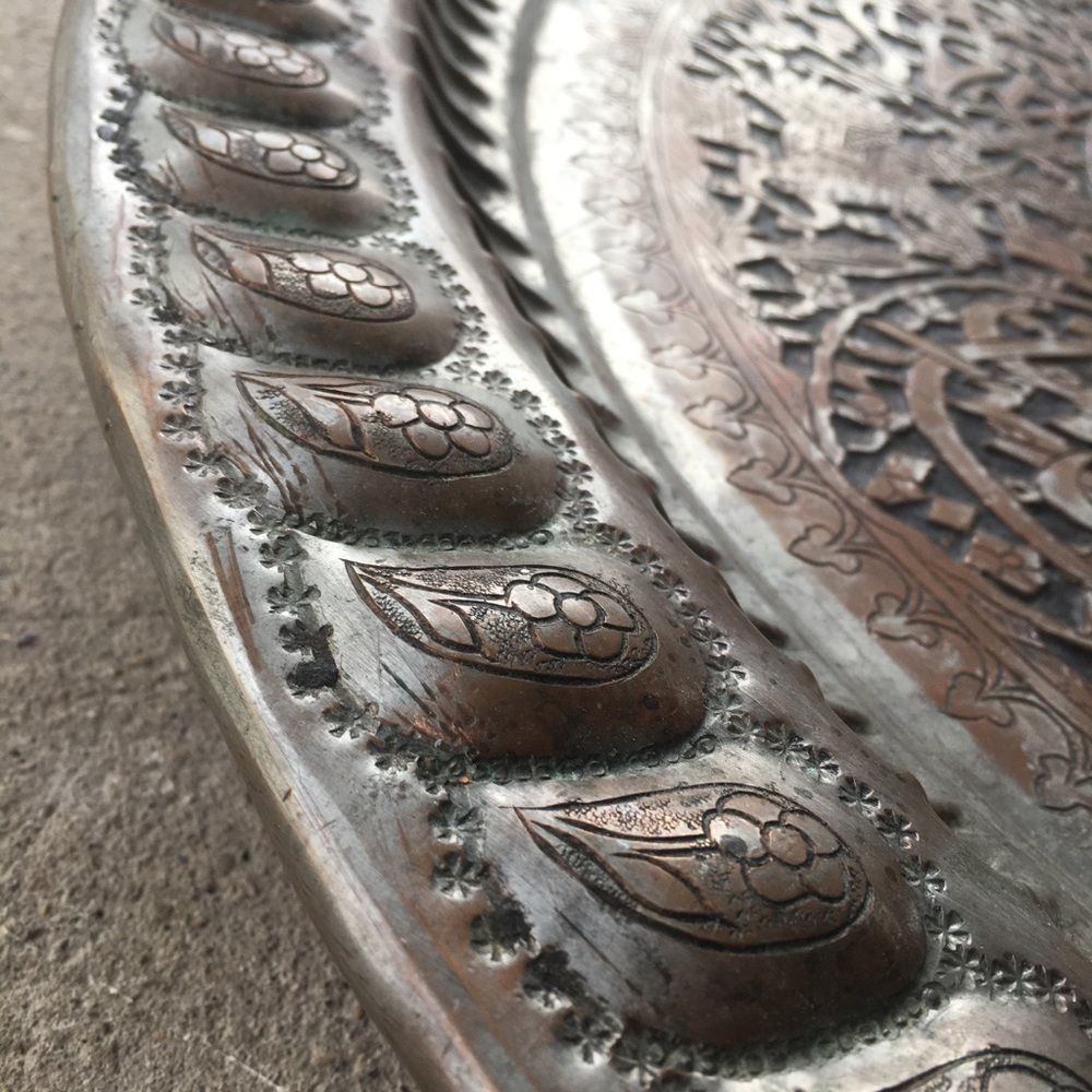 Vintage | Middle Eastern Tray / Table & Folding Base - Picture 11 of 16